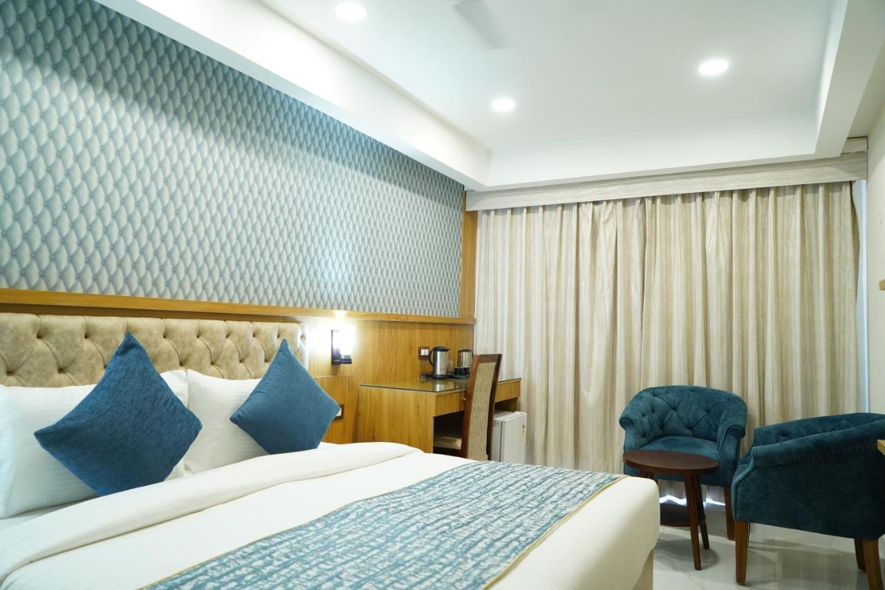 Hotel Shanti Sagar Kharar Zewnętrze zdjęcie