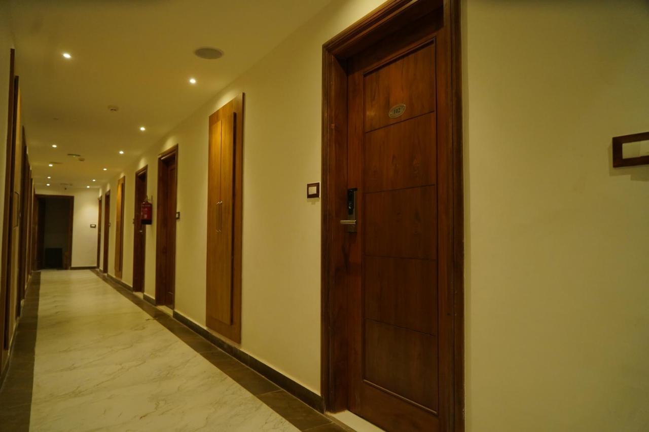 Hotel Shanti Sagar Kharar Zewnętrze zdjęcie