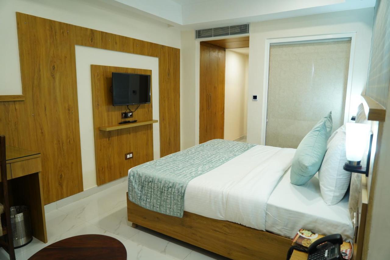 Hotel Shanti Sagar Kharar Zewnętrze zdjęcie