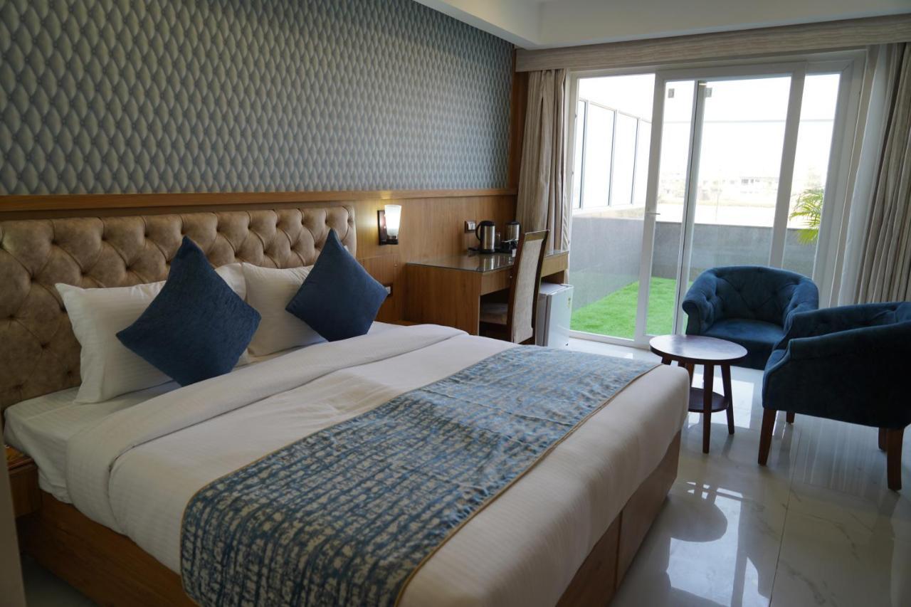 Hotel Shanti Sagar Kharar Zewnętrze zdjęcie