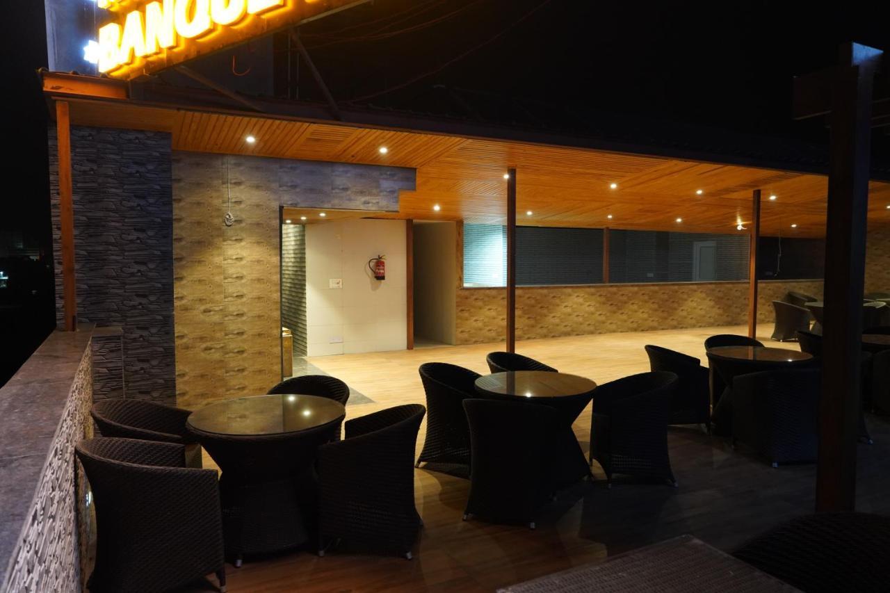 Hotel Shanti Sagar Kharar Zewnętrze zdjęcie