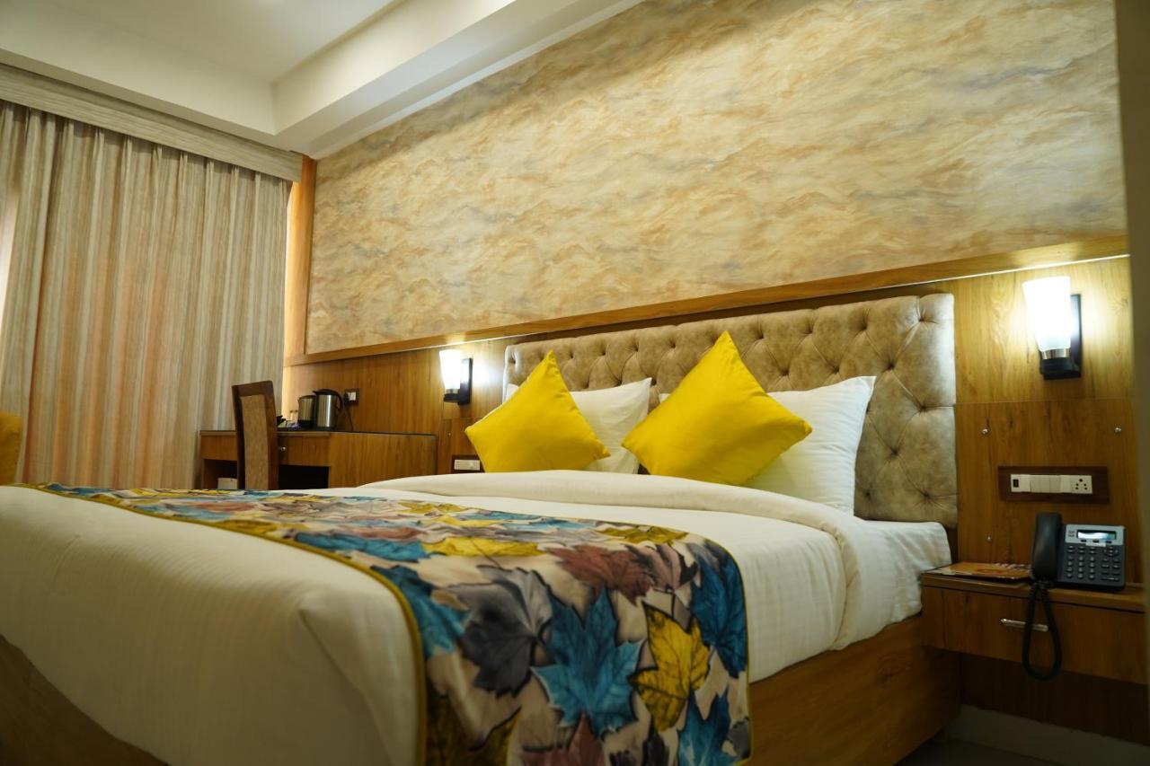 Hotel Shanti Sagar Kharar Zewnętrze zdjęcie